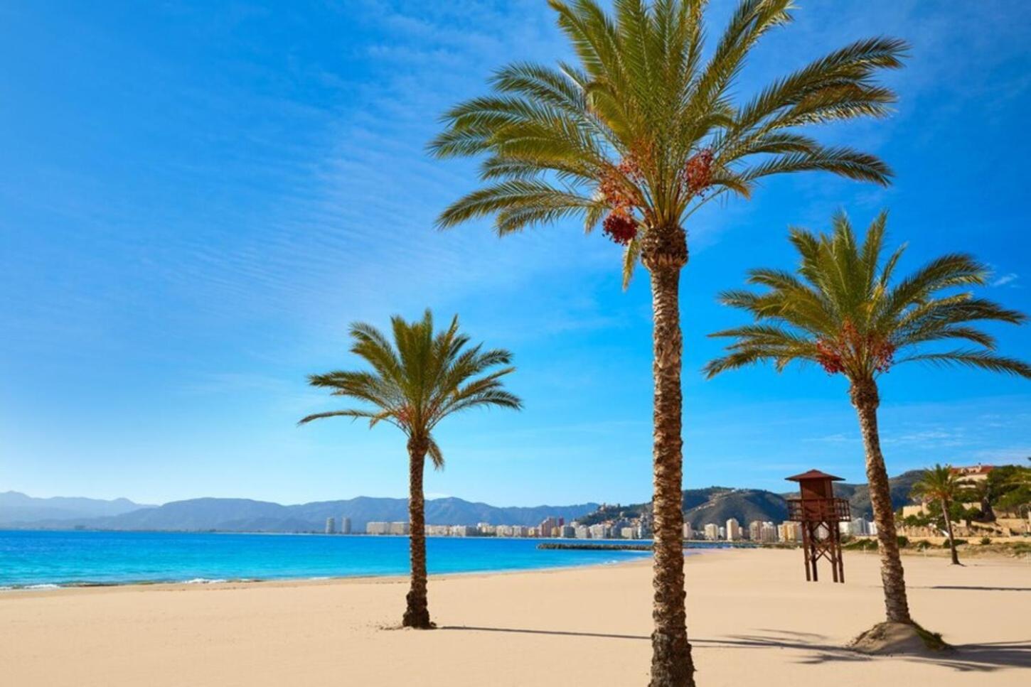 Nuevo, Primera Linea De Playa, Con Piscina Y Vistas Al Mar Кульєра Екстер'єр фото